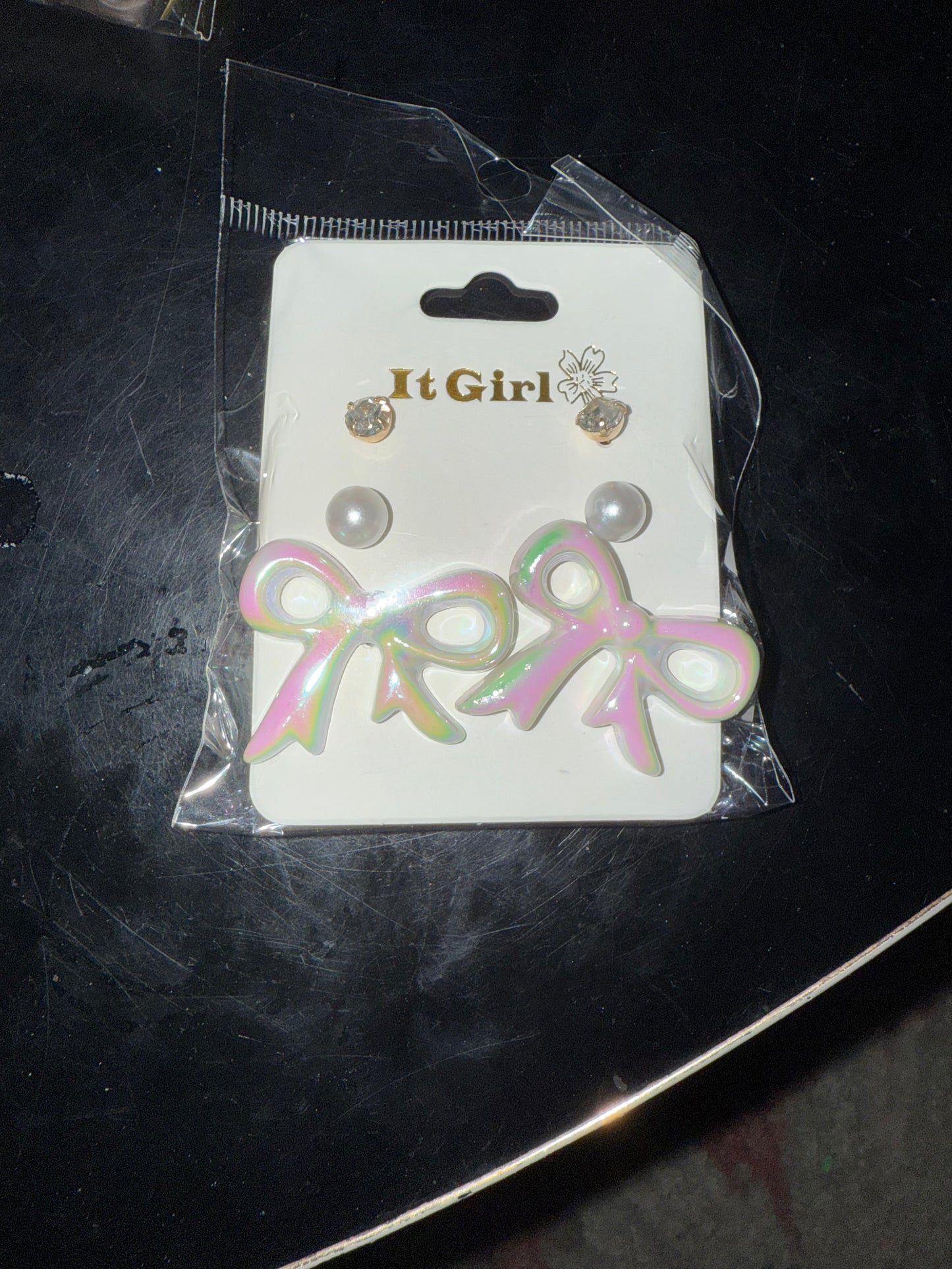 Fancy Glowy Bow Earring Set